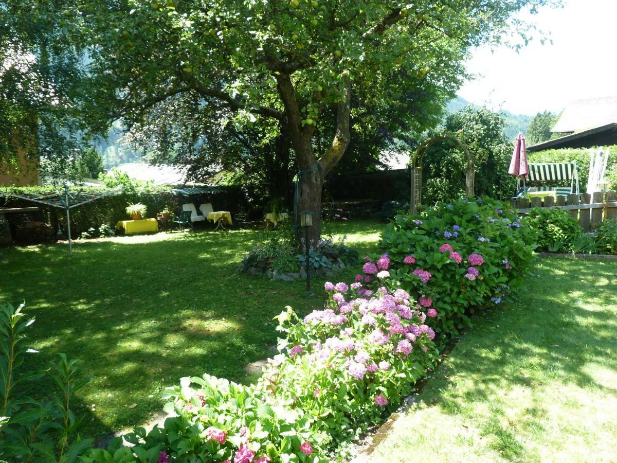 Gaestehaus-Staats Bed and Breakfast Obervellach Exteriör bild