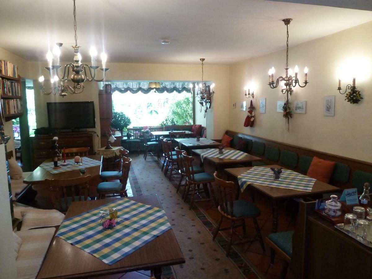 Gaestehaus-Staats Bed and Breakfast Obervellach Exteriör bild
